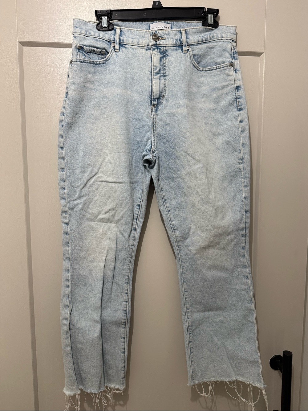 LOFT Light Wash Cropped Straight Jeans